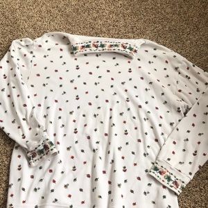 Fall leaves turtleneck